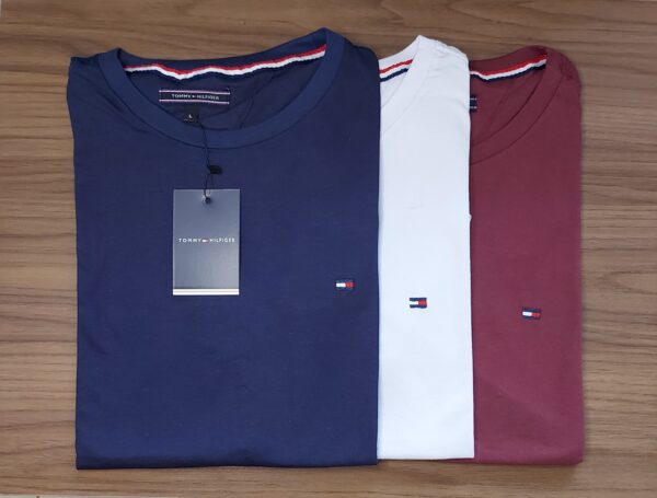 Kit 3 Camisetas Tommy Hilfiger Classic Tamanho  M - Image 9